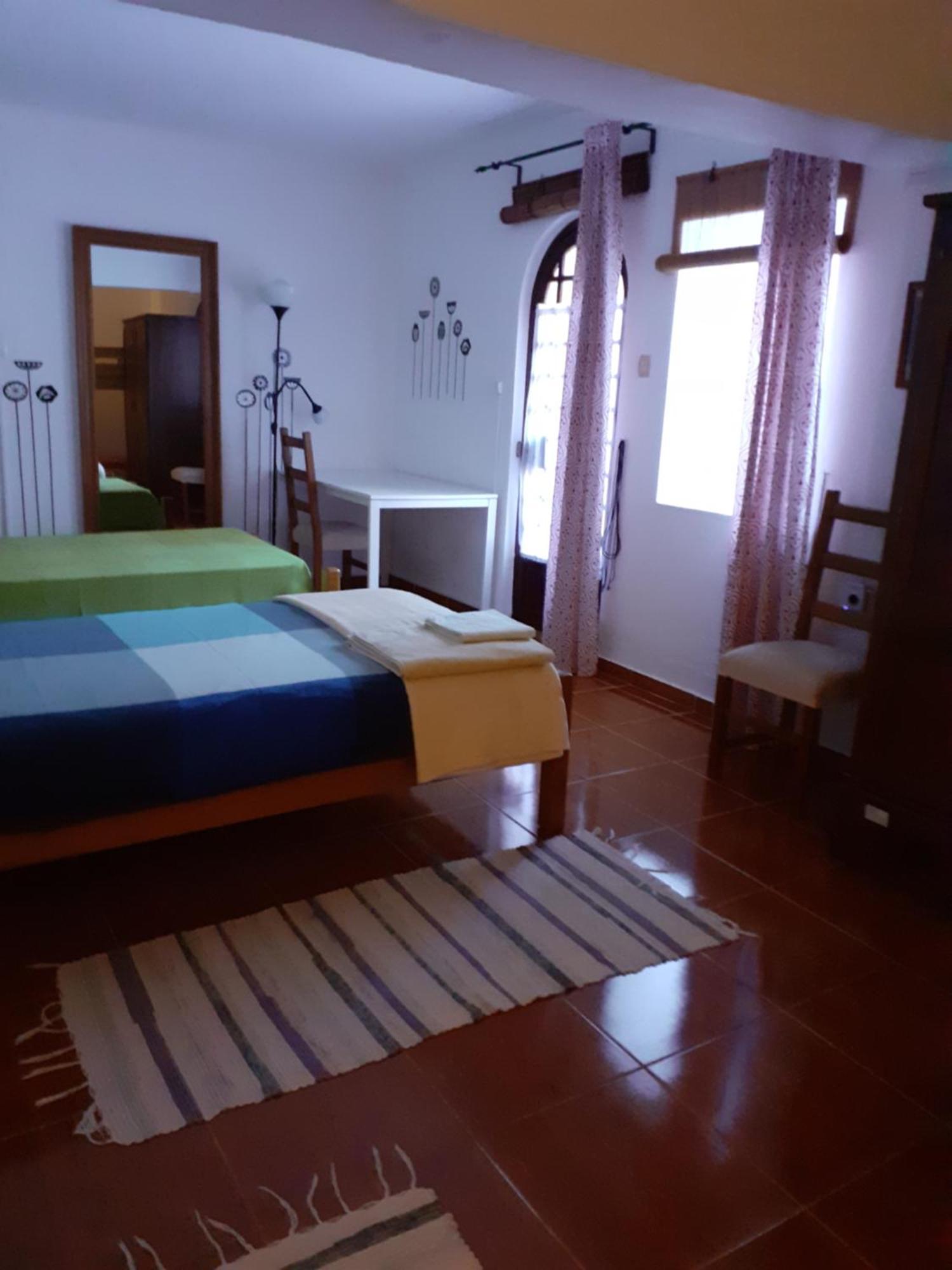 Casa Da Tauria Hotell Atouguia Da Baleia Eksteriør bilde